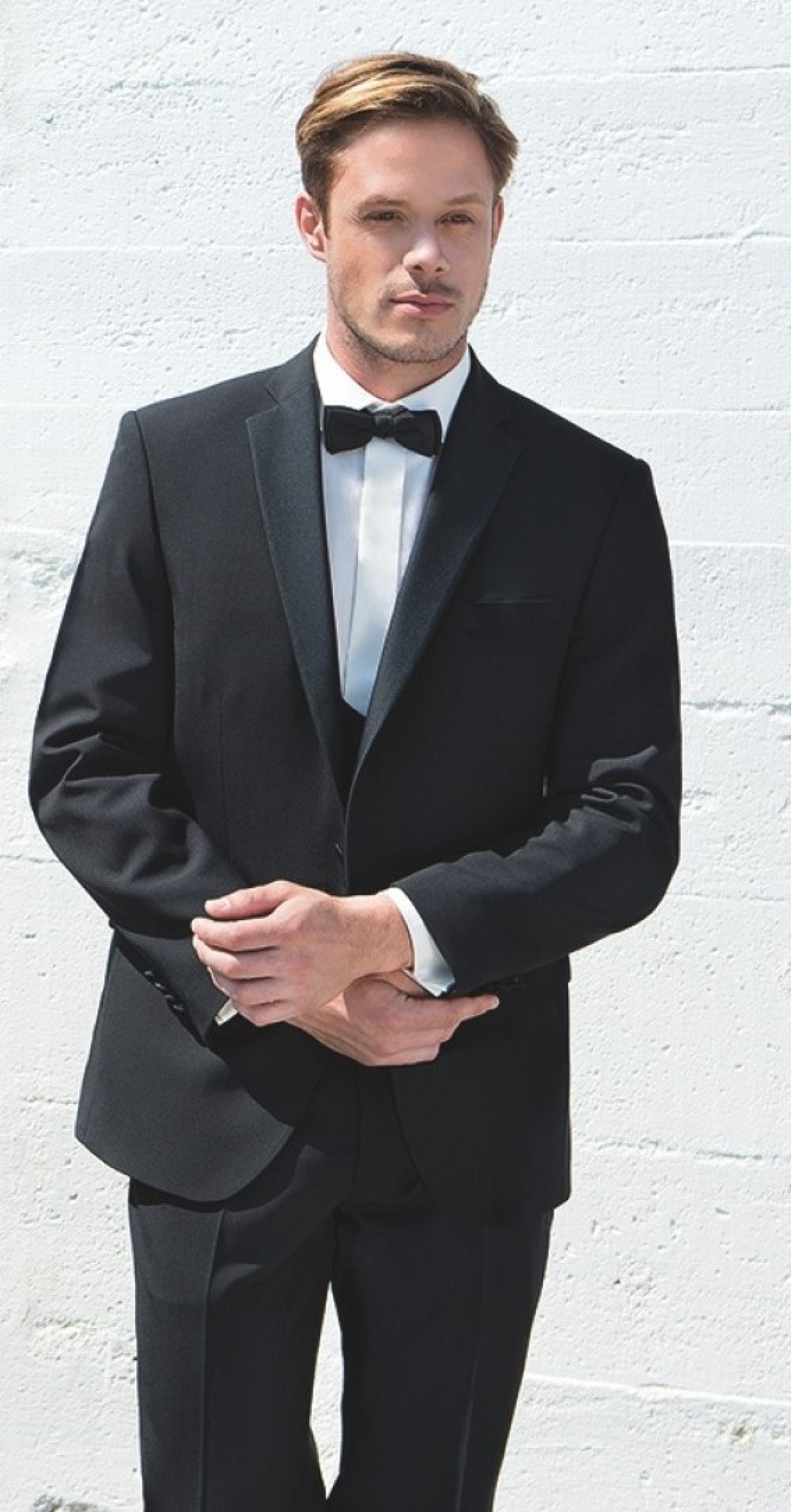 Classic Dinner Suit Dinner Suits Men s Wedding Hire Coles classic-dinner-suit-dinner-suits-men-s-wedding-hire-coles